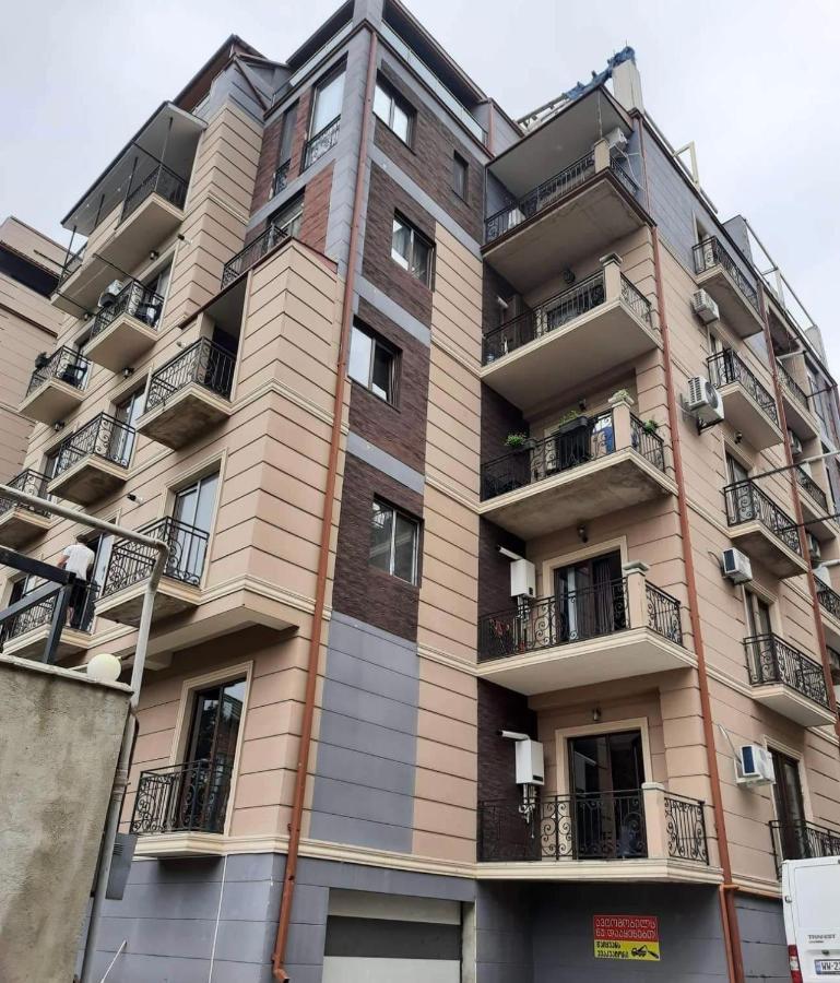 City Centre Apartment Kutaisi Esterno foto